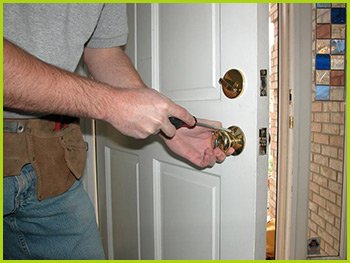 Expert Locksmith Services Bradenton, FL 941-564-3364 Expert Locksmith Services Bradenton, FL 941-564-3364